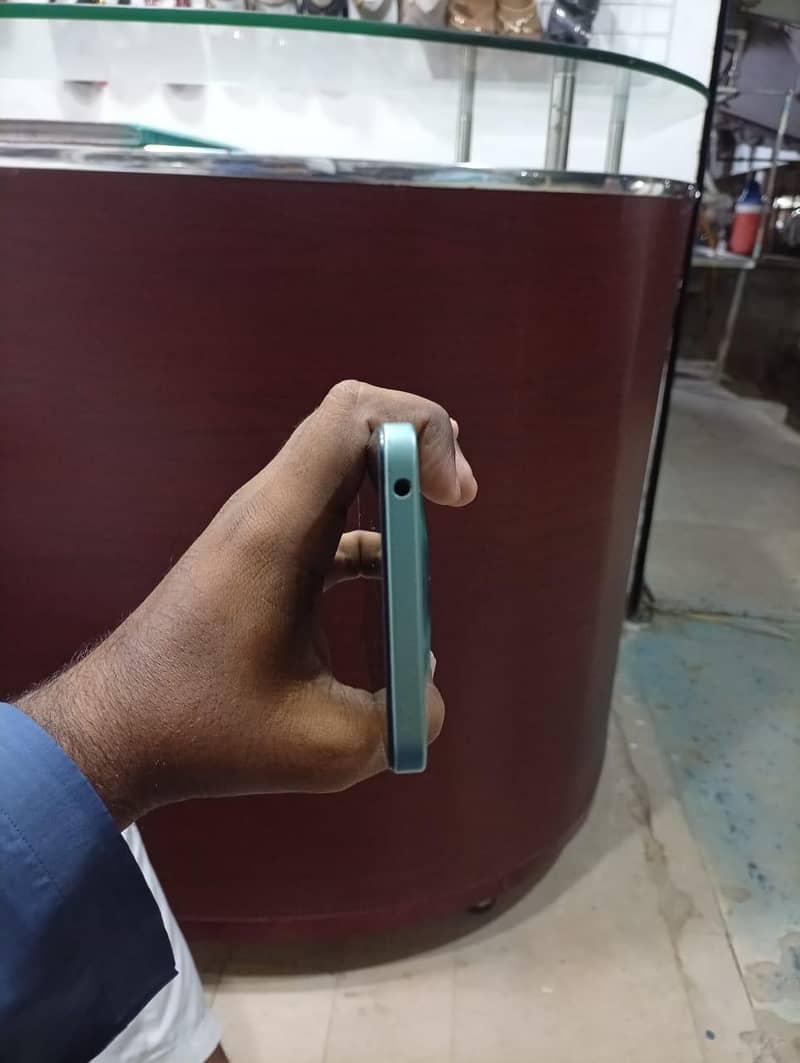 Xiaomi POCO C75 4