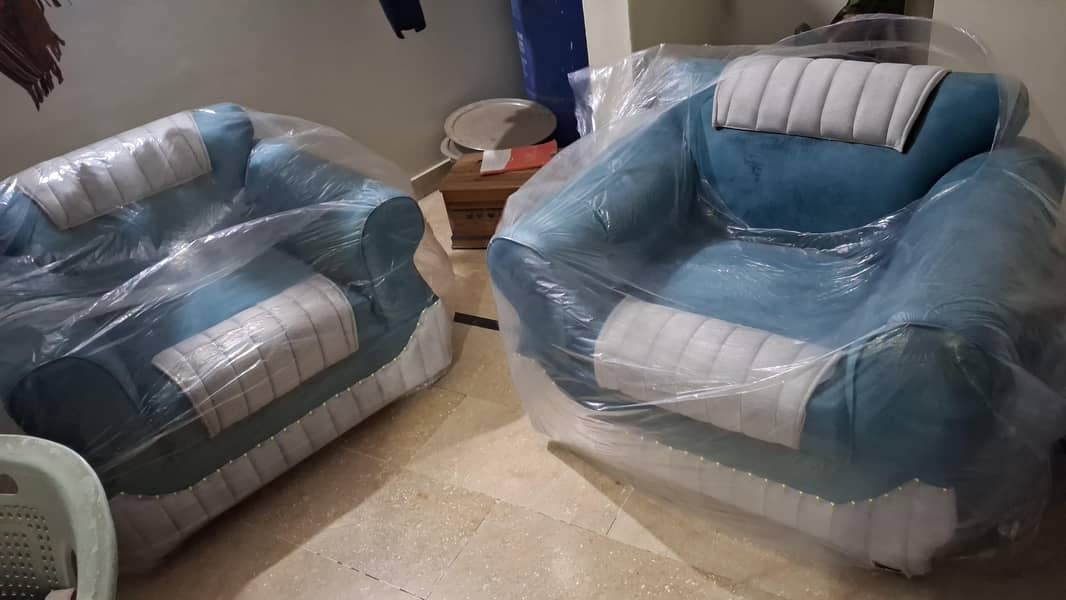 5 seater sofa 0