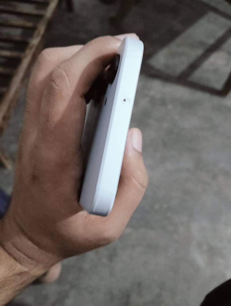 Samsung Mobile A16 3