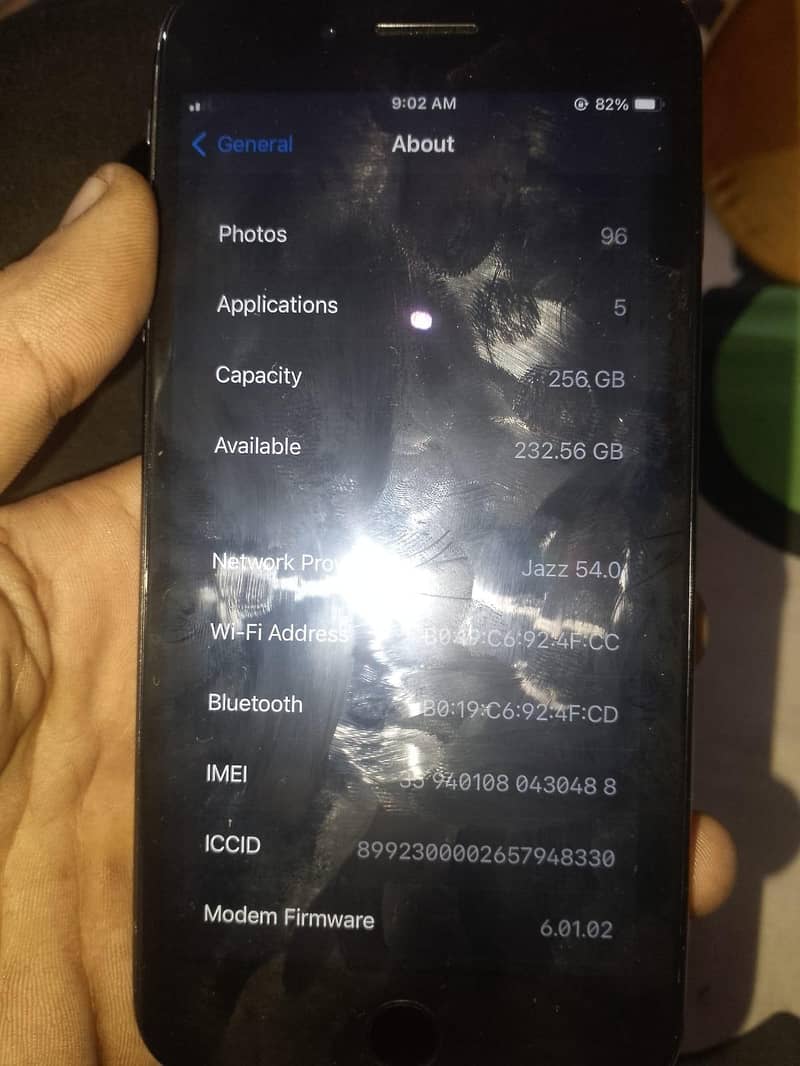 Apple iPhone 8 Plus 1