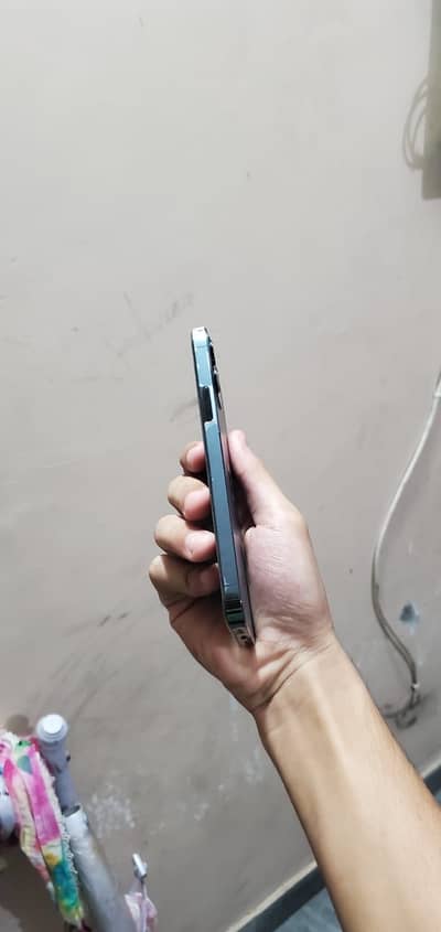 Iphone 12pro factory unlock
