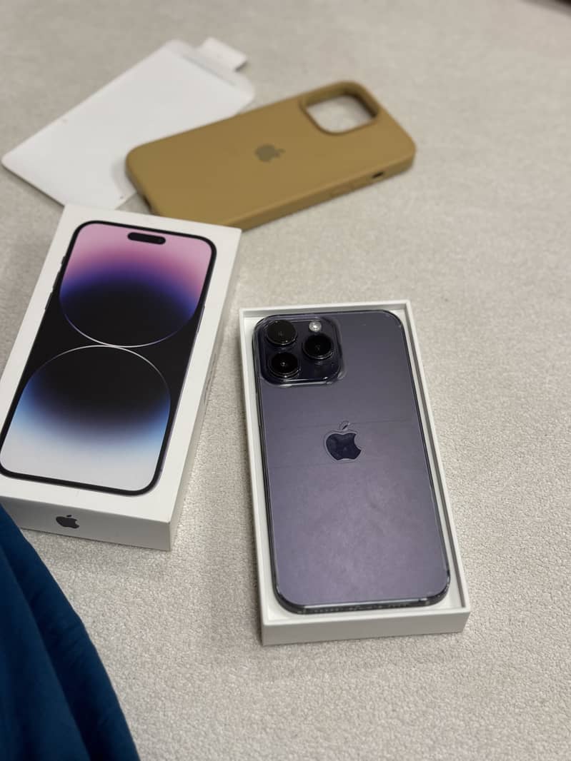Apple iPhone 14 Pro Max 0