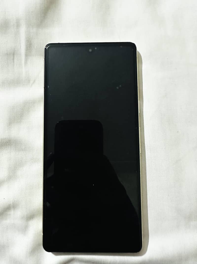 Google Pixel 7 4