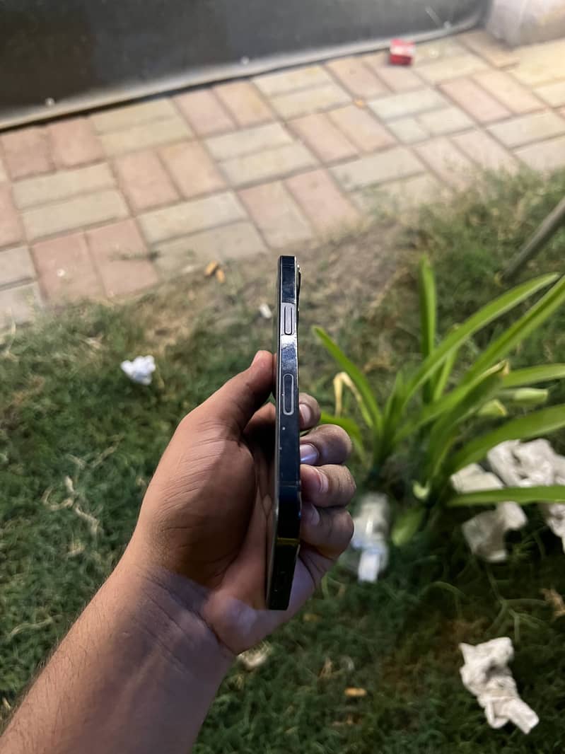 Iphone 13 2