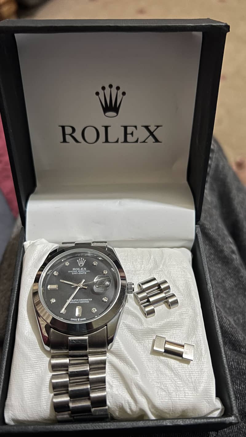 WATCH 1