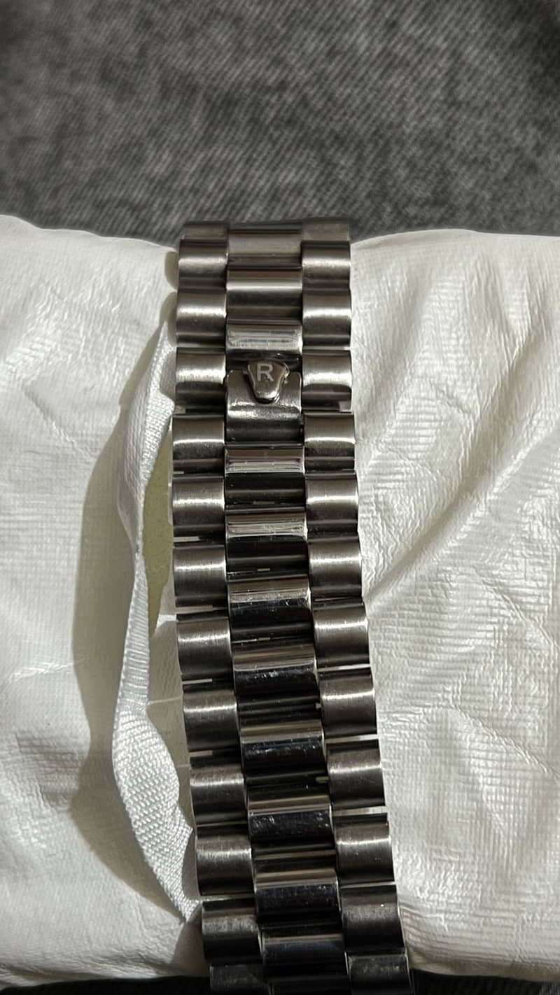 WATCH 5