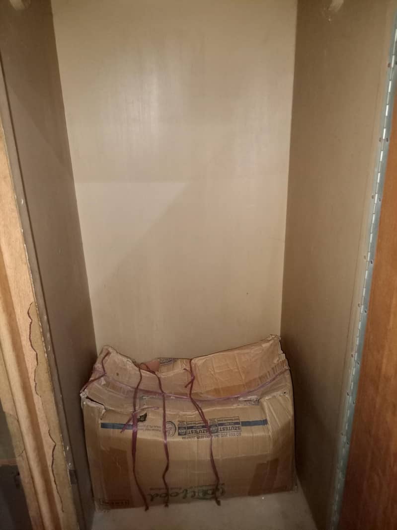 wardrobe 3
