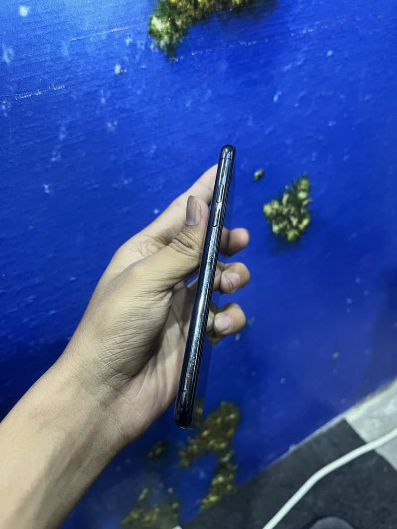 Apple iPhone X 0
