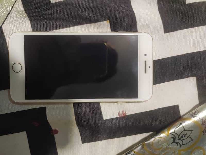 Apple iPhone 7 Plus 9