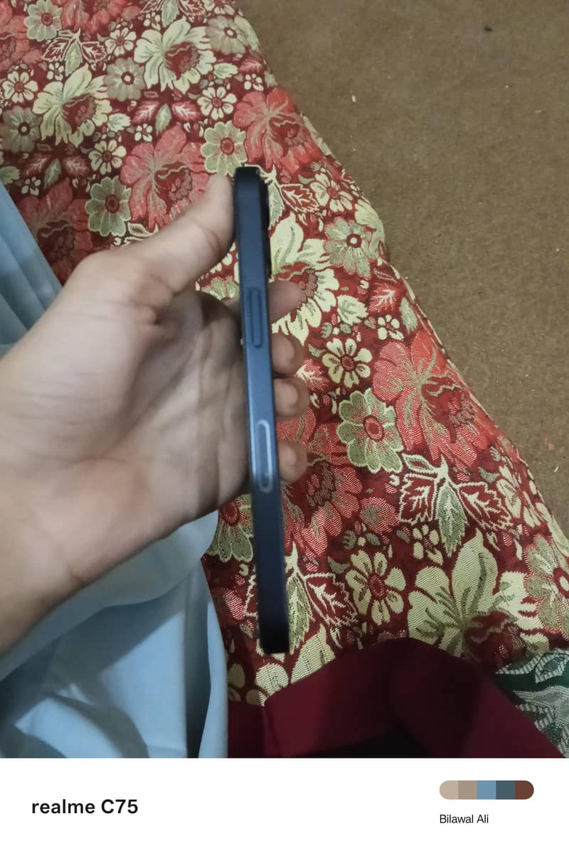 Apple iPhone 13 1