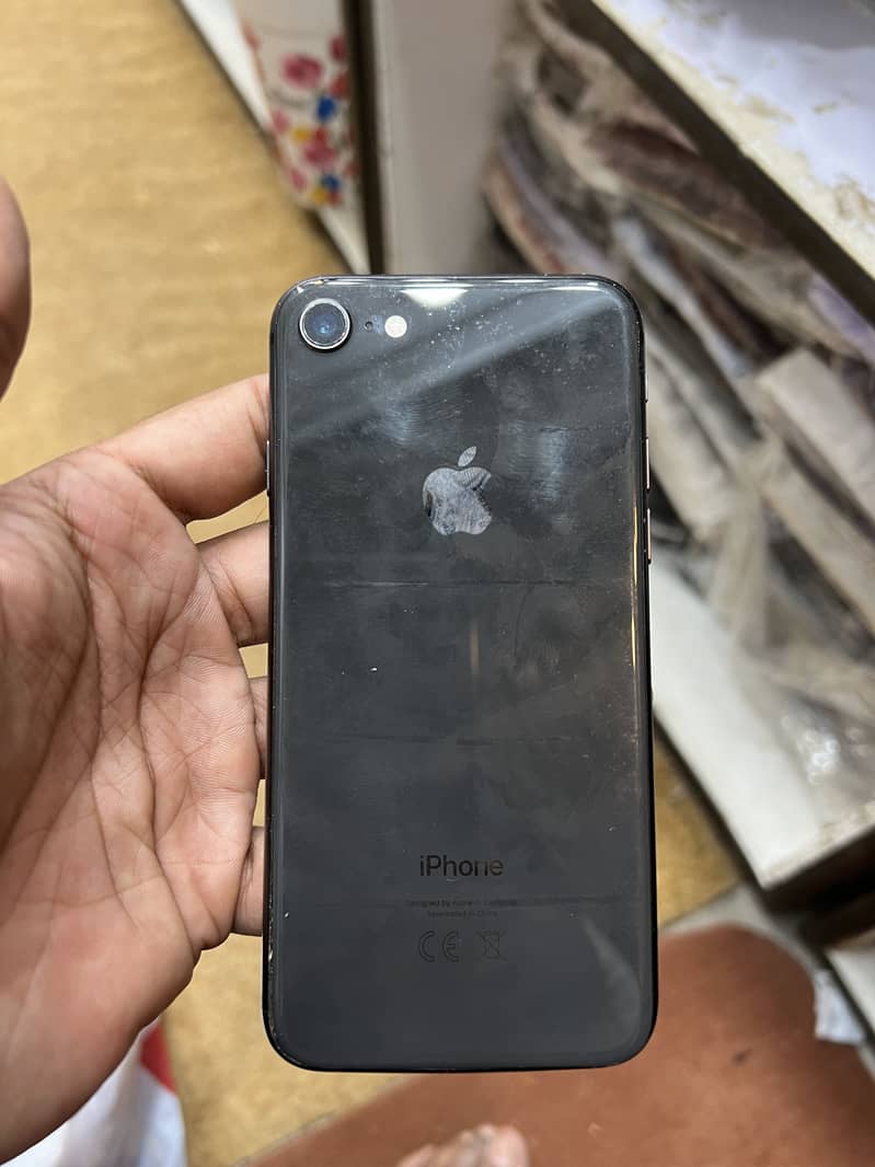 Apple iPhone 8 4