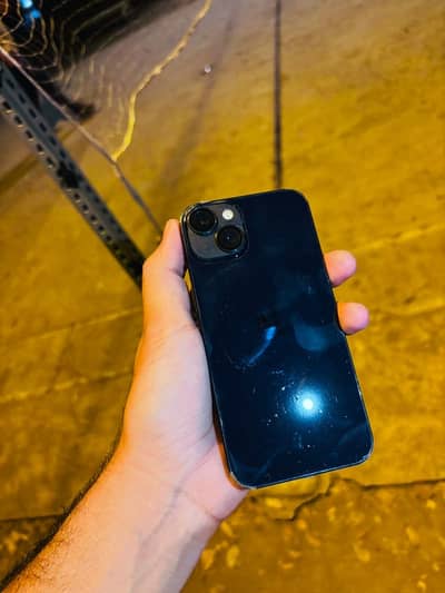 Apple iPhone 13