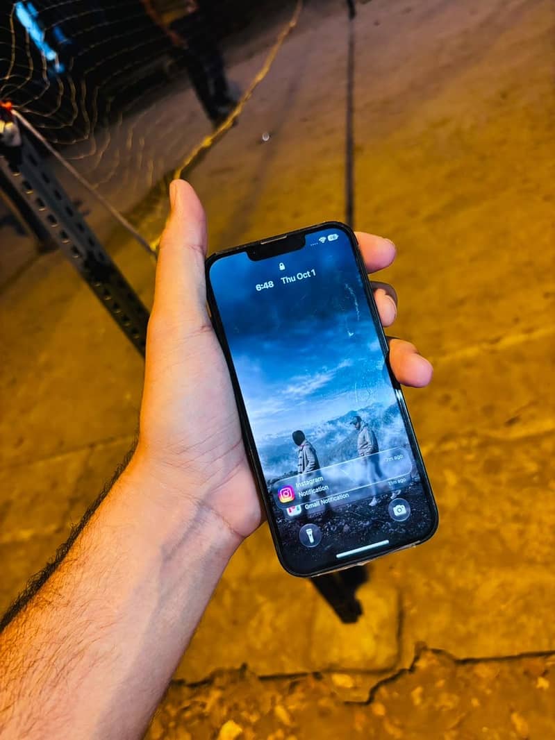 Apple iPhone 13 1