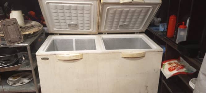 Fridge and defreezer