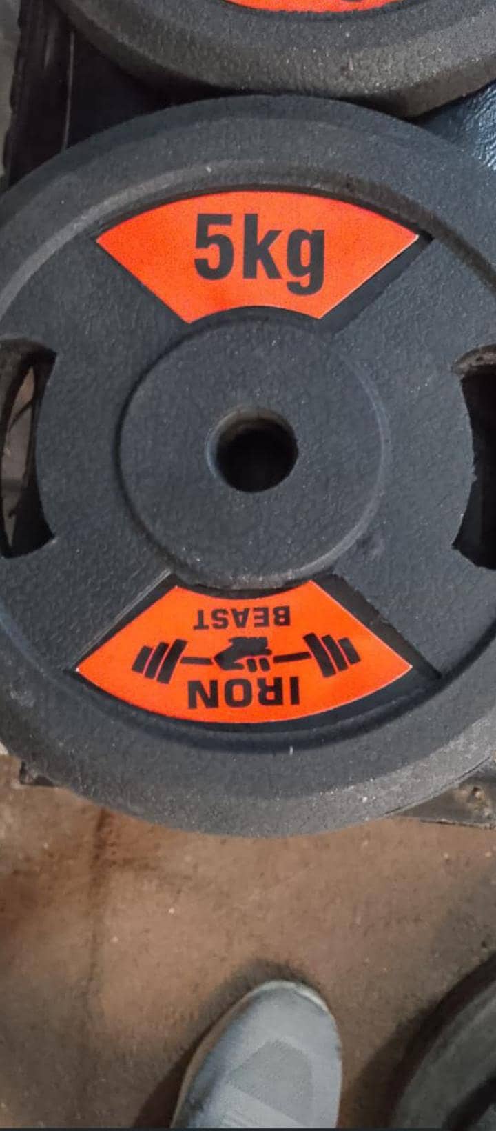 dumbbells rubber coated plats 2