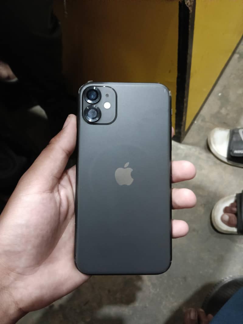 Apple iPhone 11 0