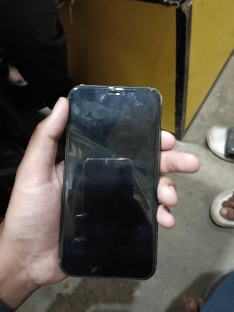 Apple iPhone 11 2