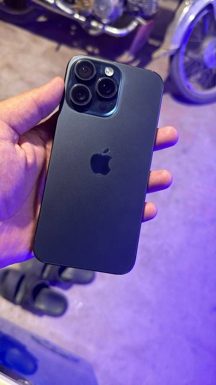 Apple iPhone 15 Pro Max 11