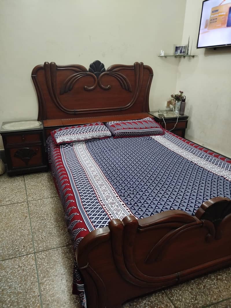 bed with side tables 2