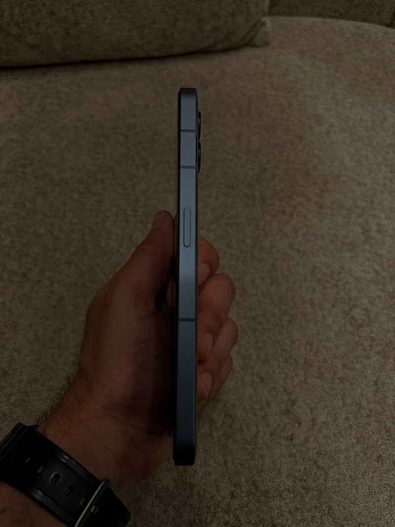 Nothing Phone 2 6