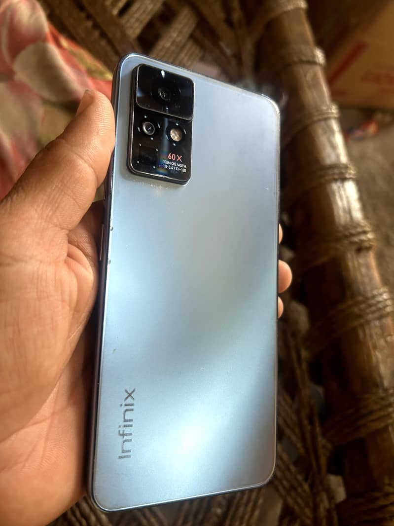Infinix Zero X Pro 1