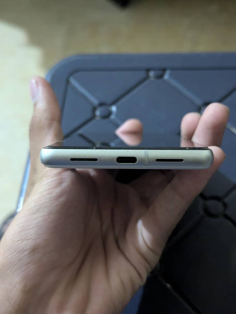 Google Pixel 7 3