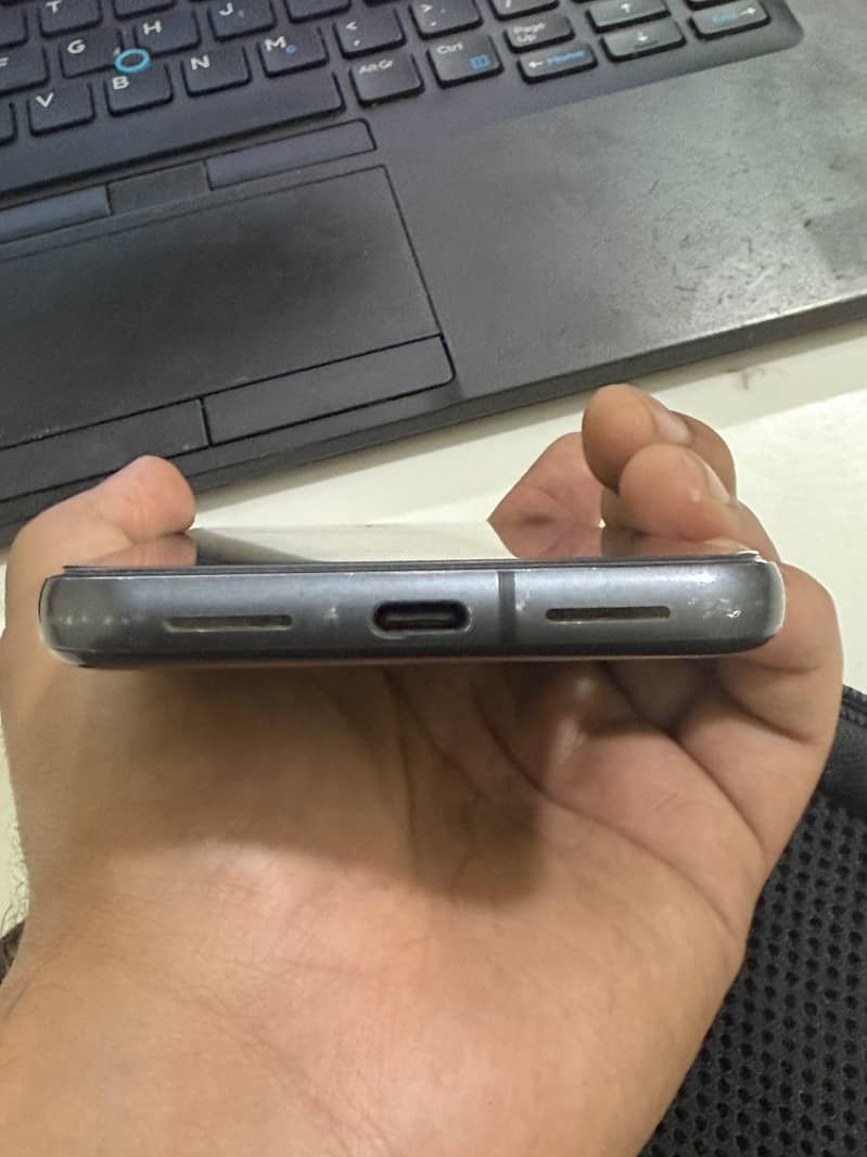 Google Pixel 8 6