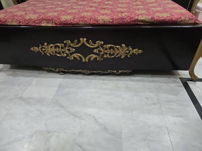 used bed for sale . .