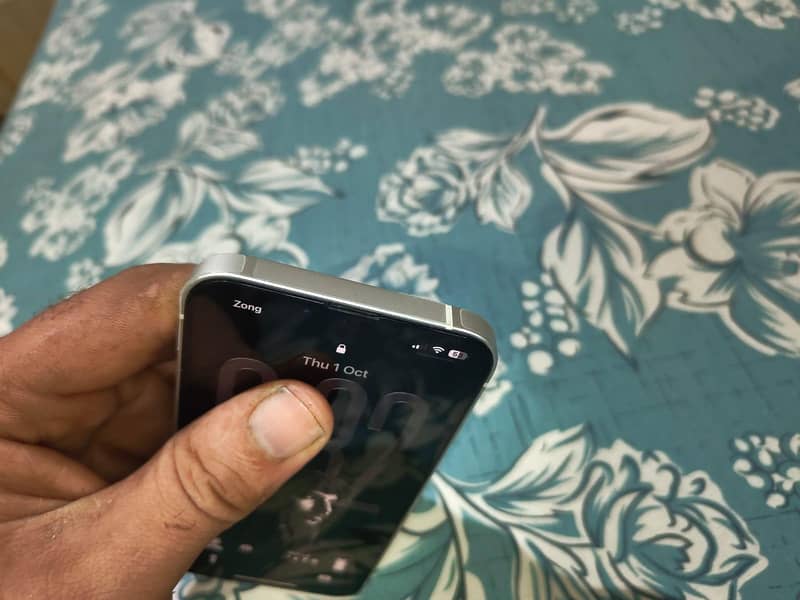 Apple iPhone 13 6
