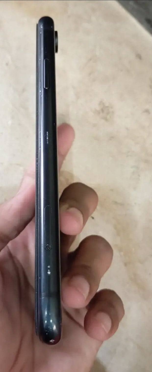 Apple iPhone XR 2