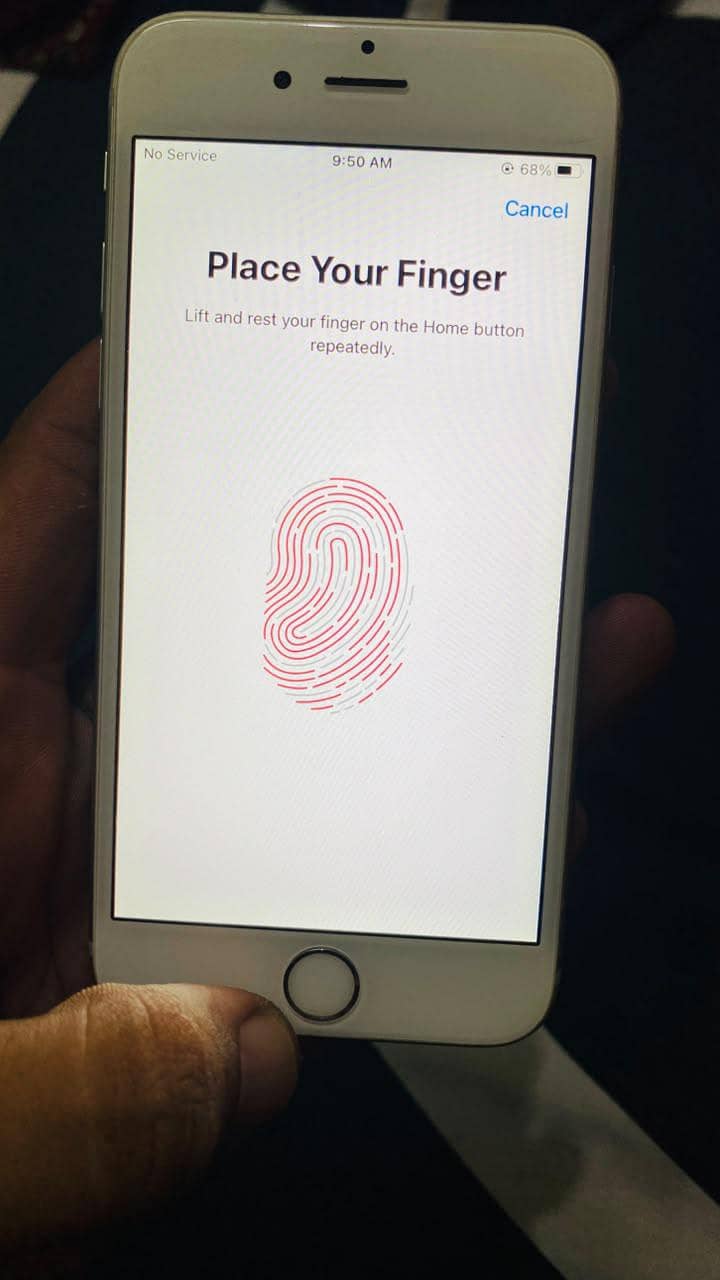 Apple iPhone 6S 9