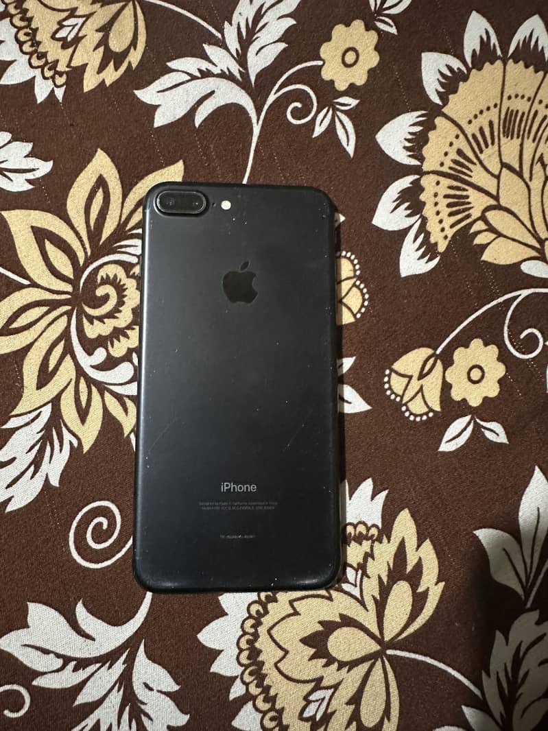 Apple iPhone 7 Plus 2
