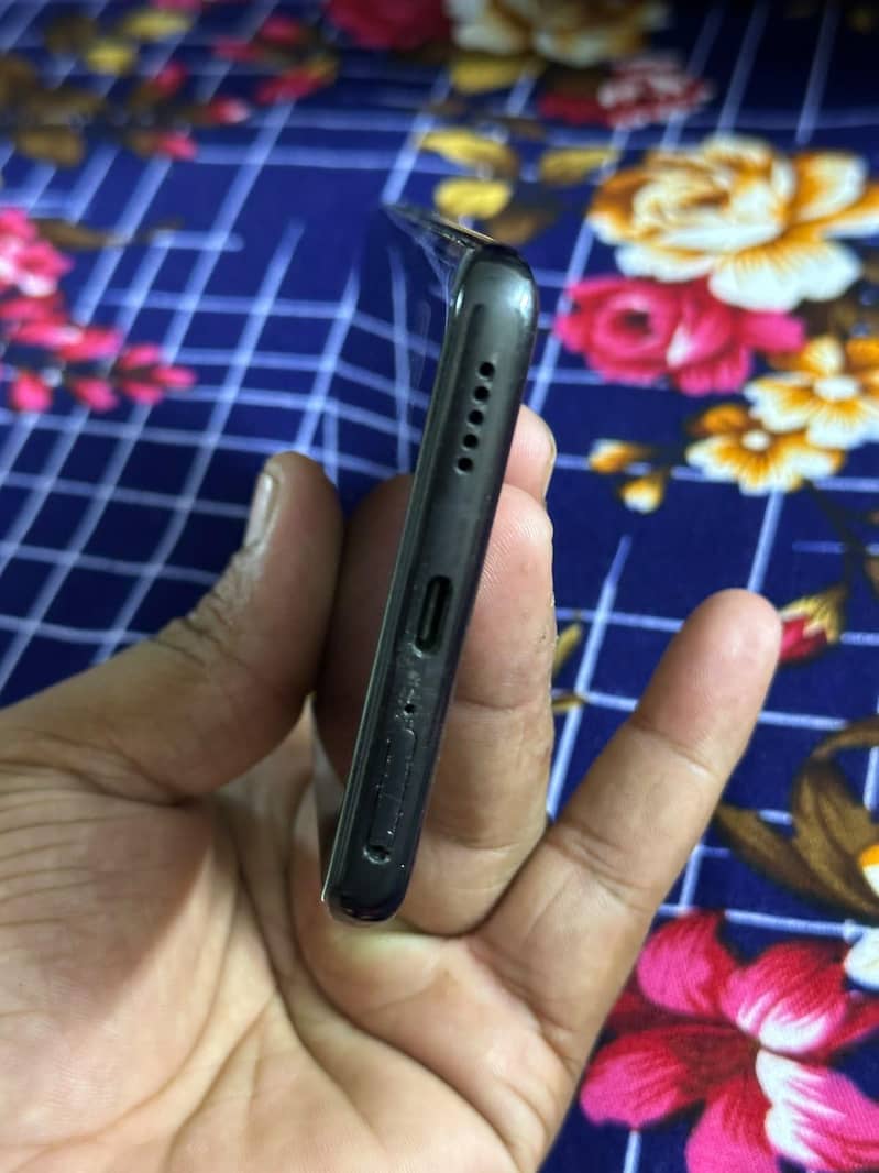 Xiaomi Redmi Note 14 Pro 5
