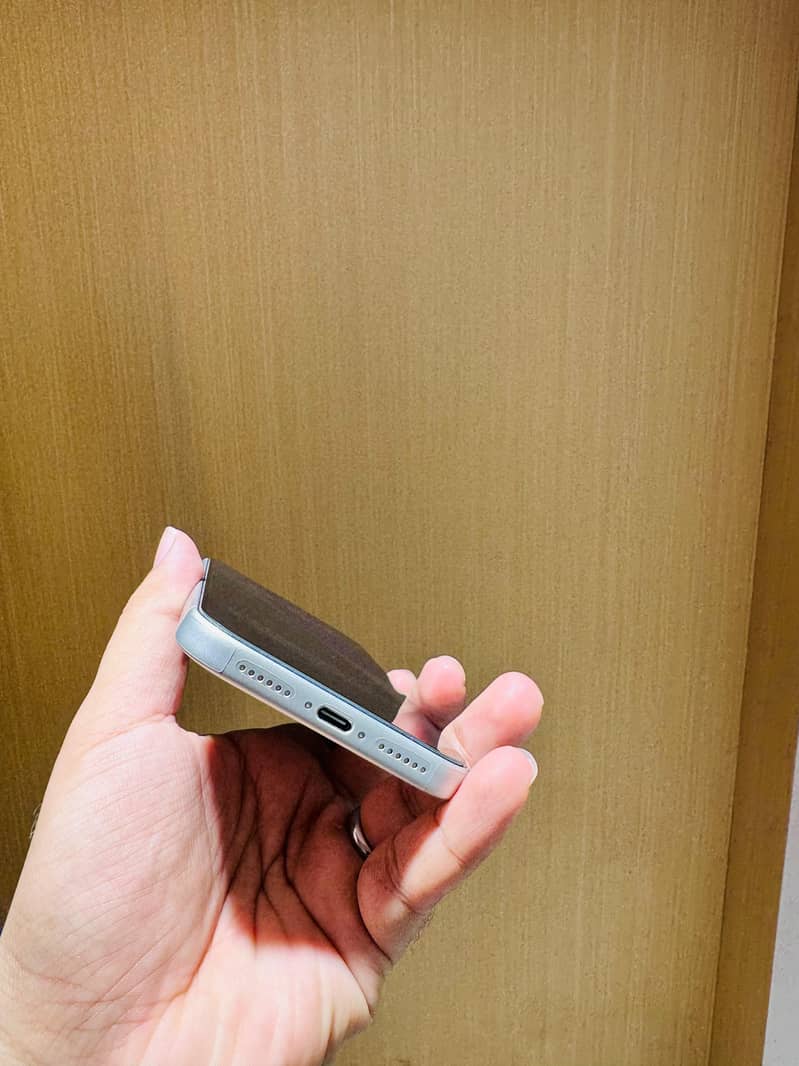 Apple iPhone 17 Pro Max 5