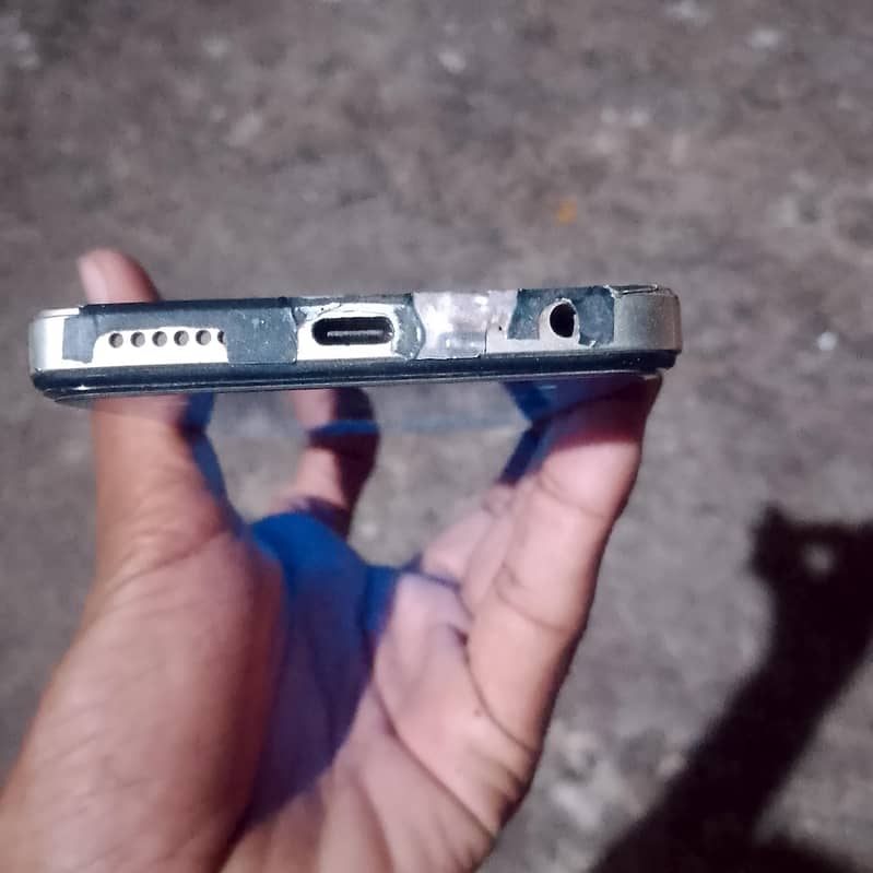 Tecno Spark 20C 2
