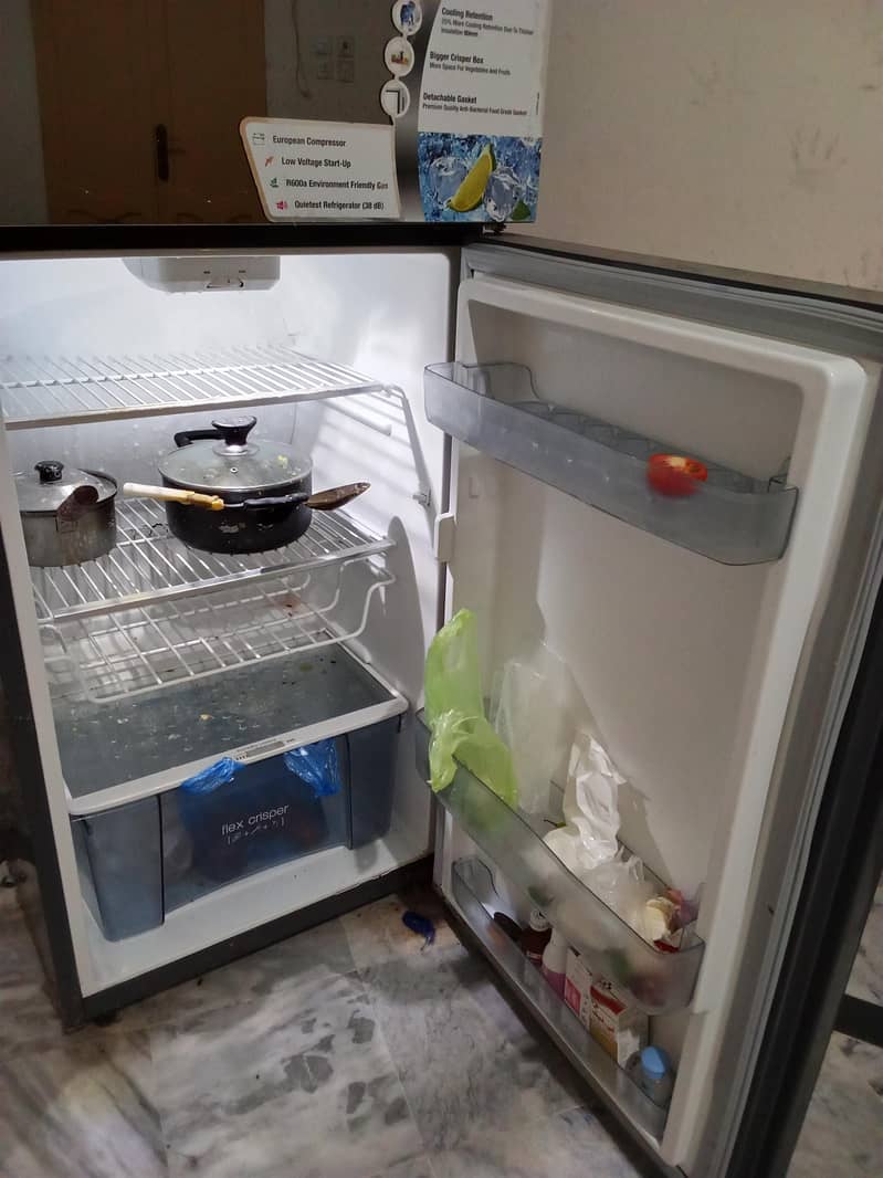 refrigerator 3
