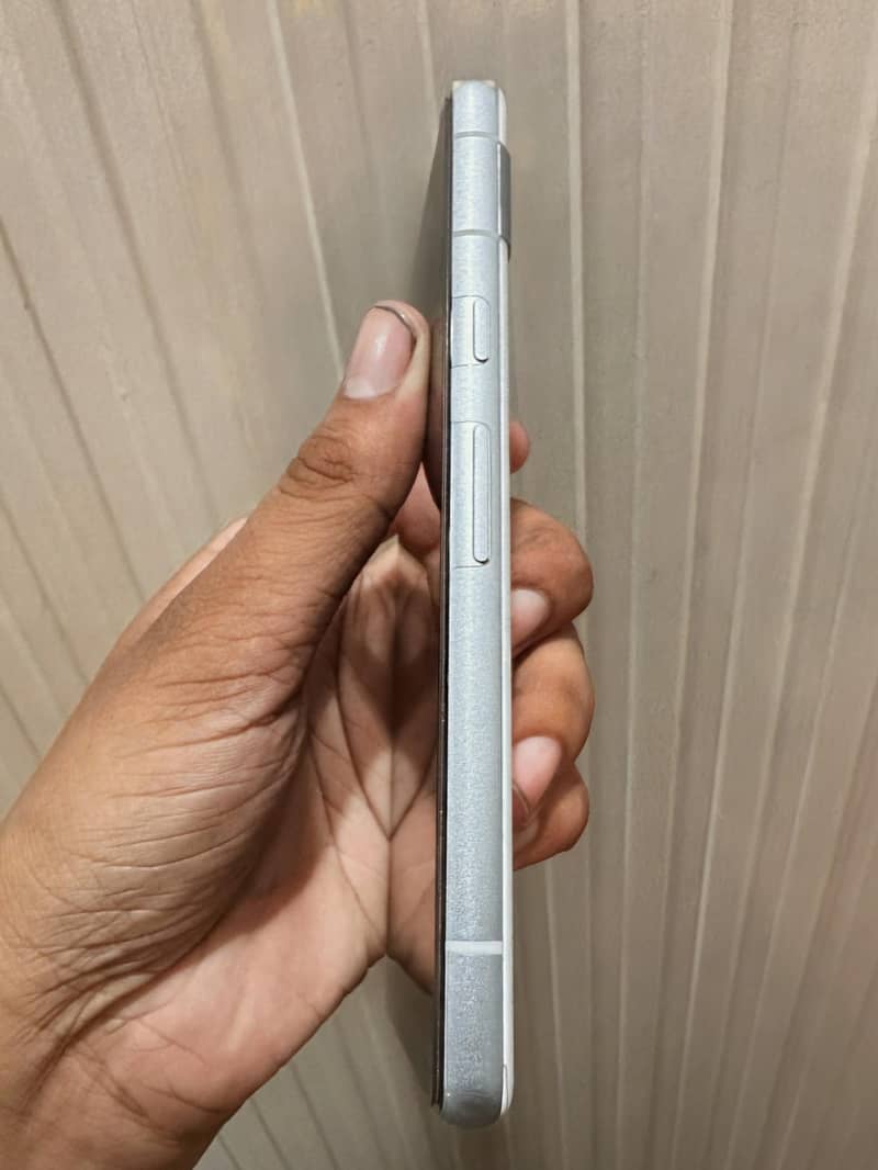 Google Pixel 7a 3