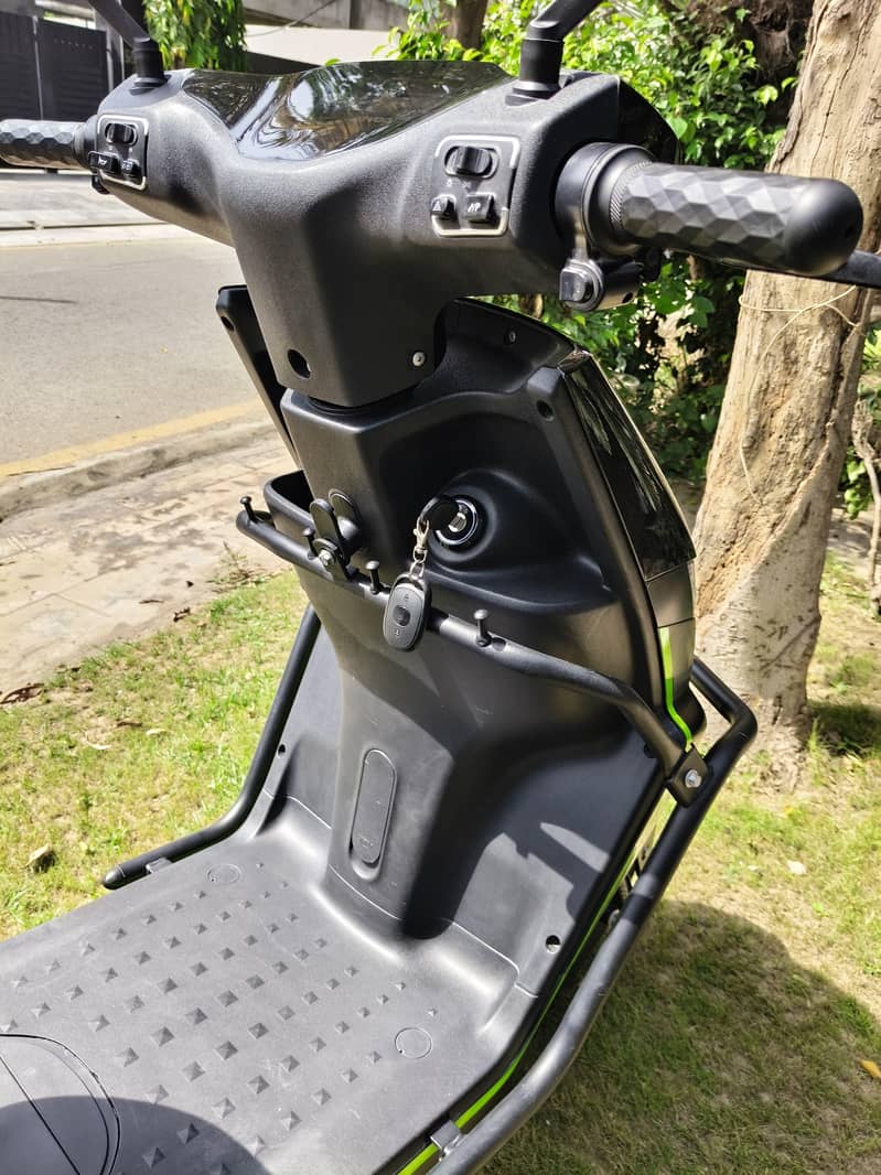 revoo c32 pro 7