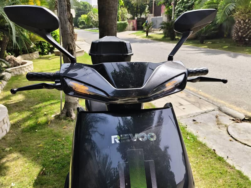 revoo c32 pro 13
