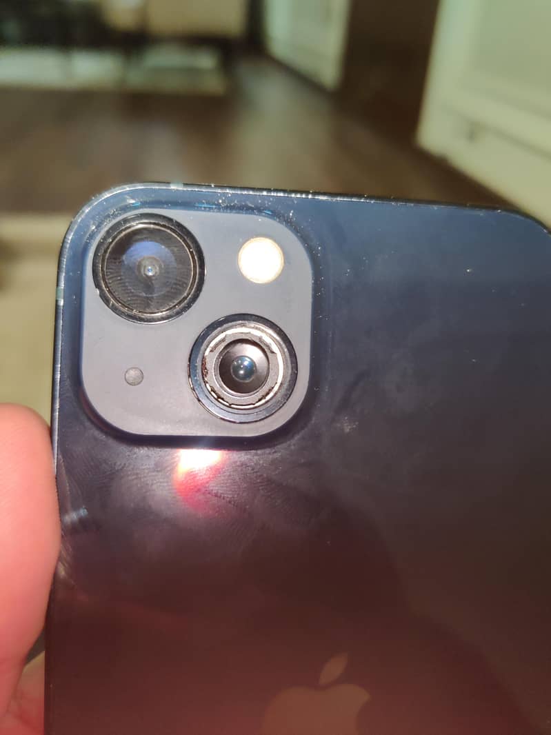 Apple iPhone 13 5