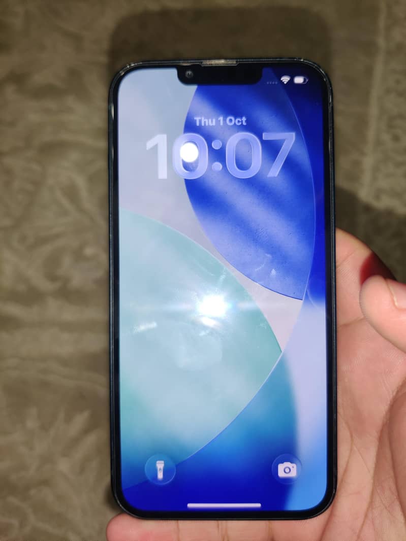 Apple iPhone 13 6