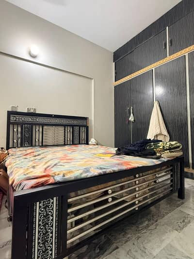 5×6 Bed with mattress