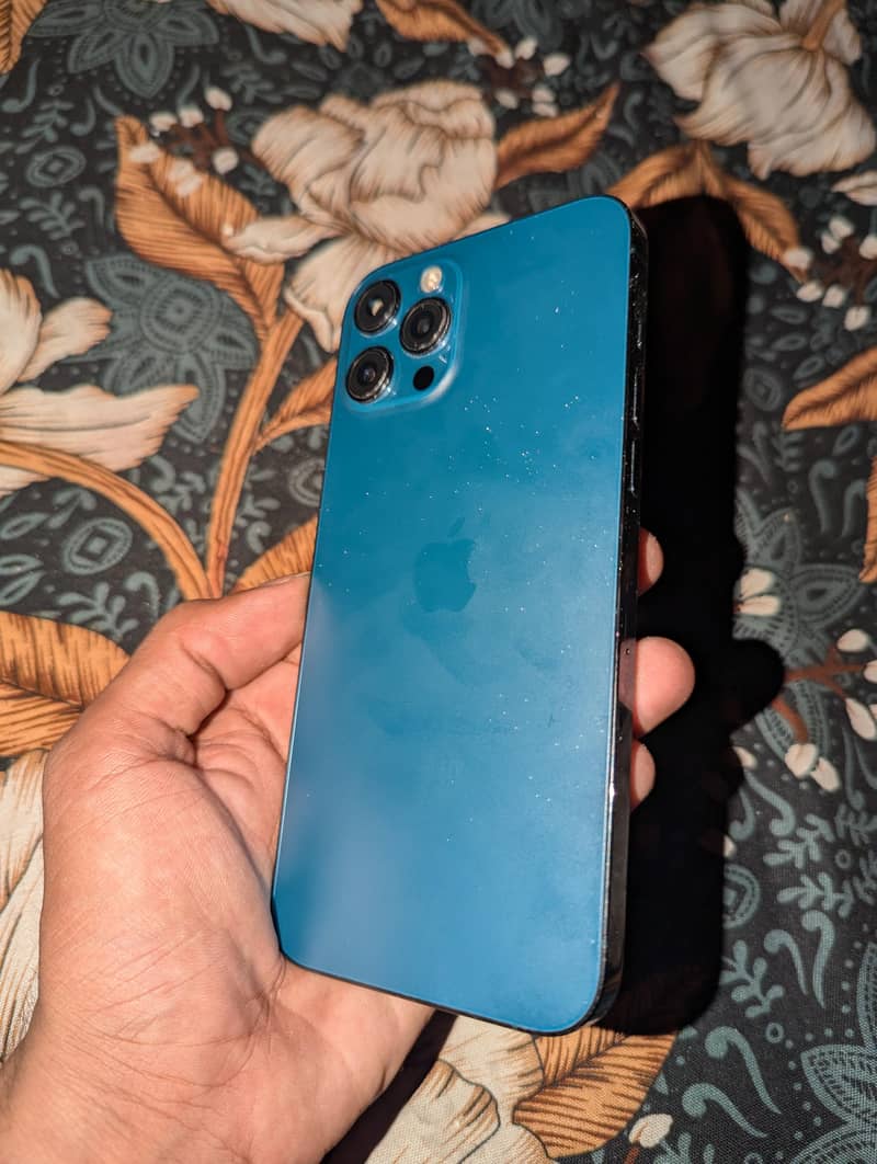 Apple iPhone 12 Pro Max 3