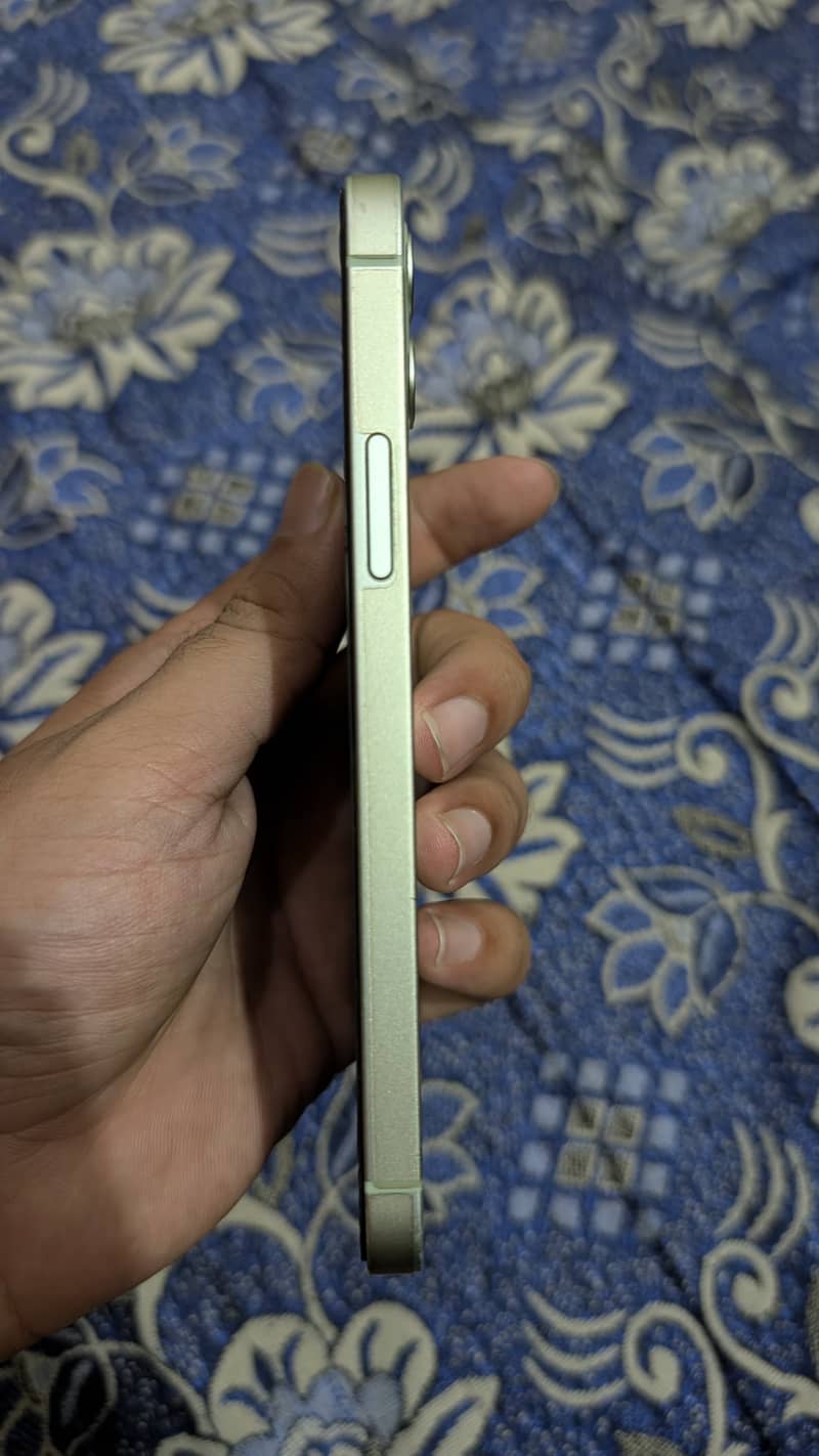 Apple iPhone 12 3