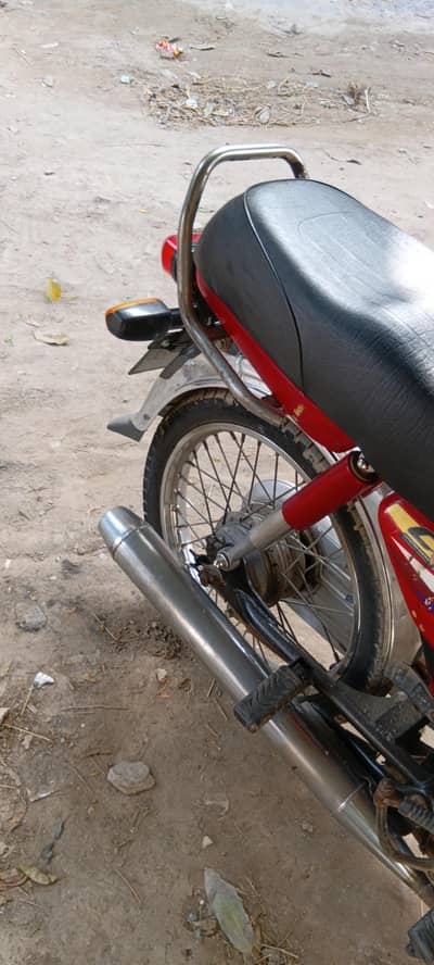 Honda 70 cd. 14/15madel very good good engine condition