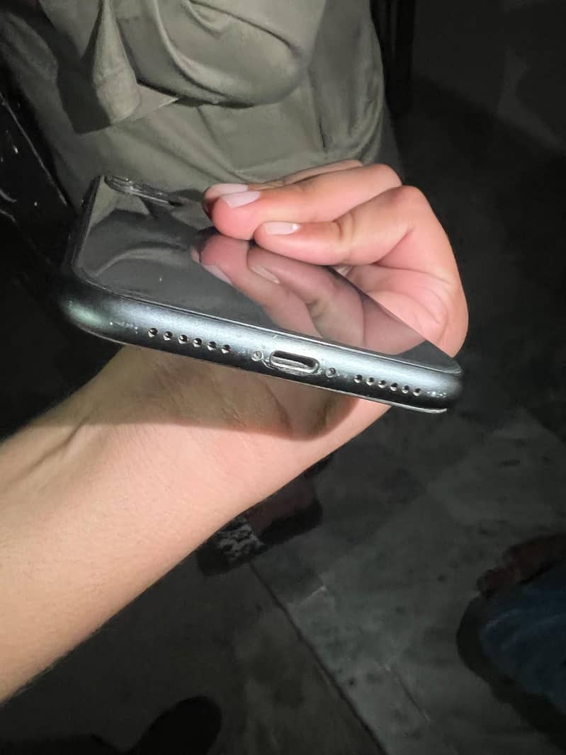 Apple iPhone 11 1