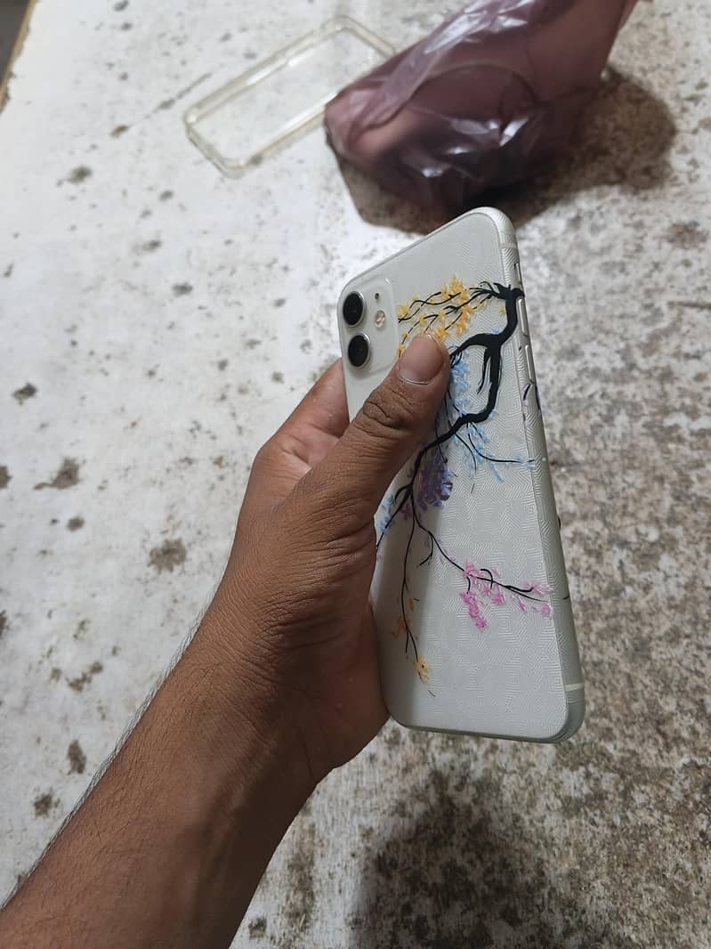 Apple iPhone 11 1