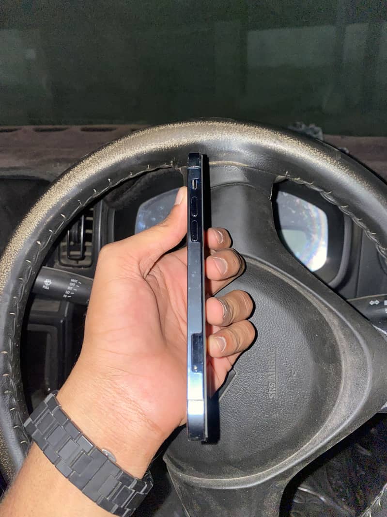 Apple iPhone 12 Pro 6