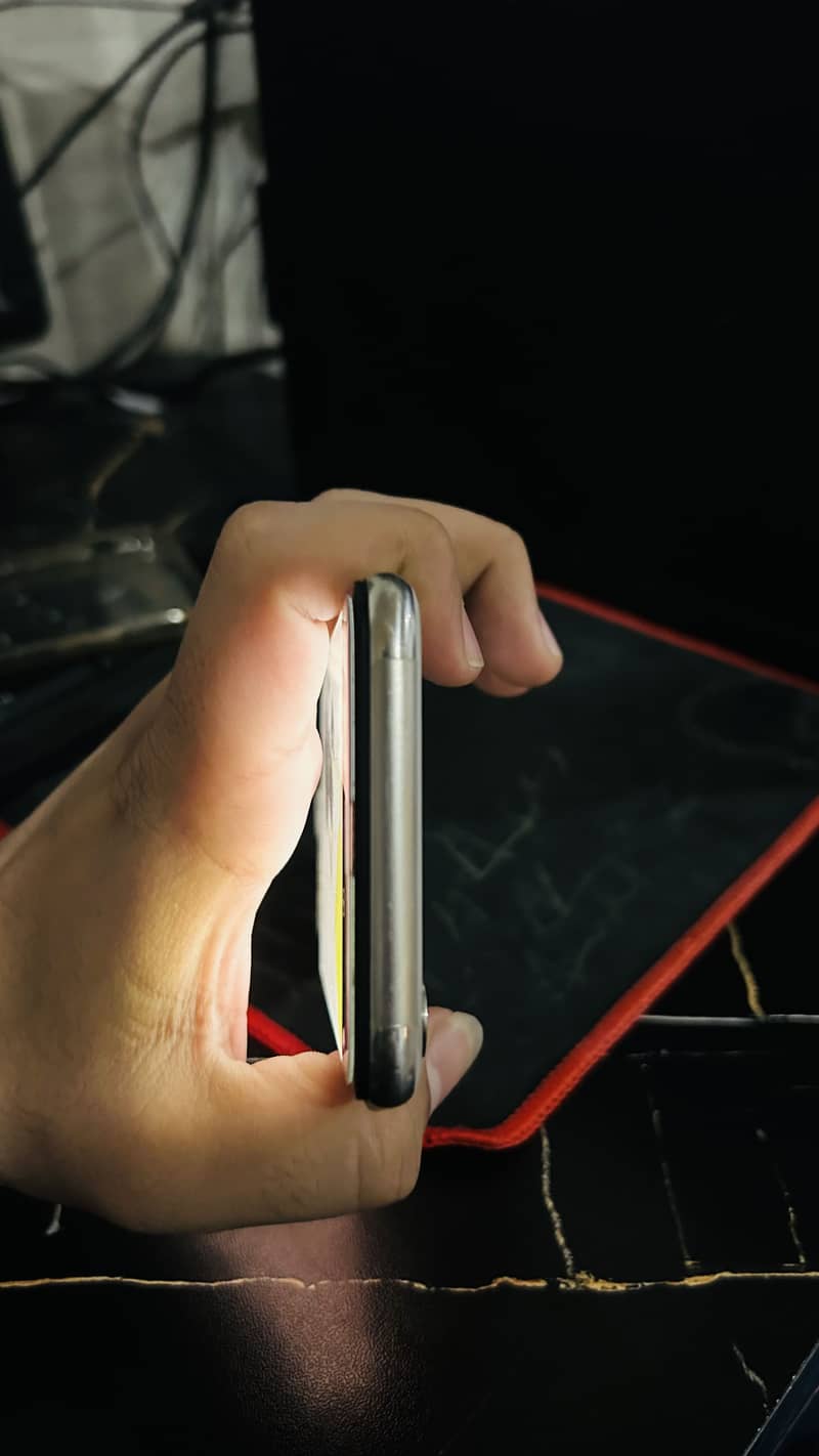iphone seller 7