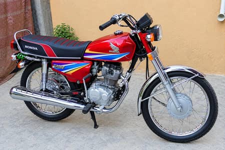 Honda 125 2010 model. . total original . . bilkul zero hai
